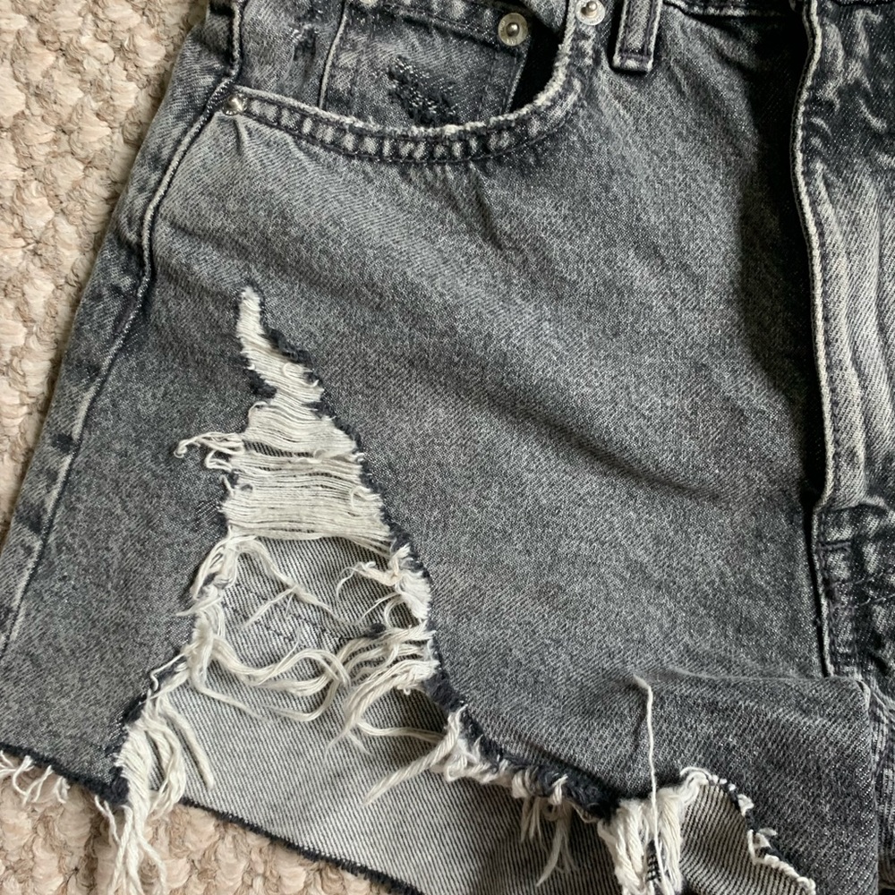ZARA BLACK RIPPED SHORTS - Picture 3 of 5